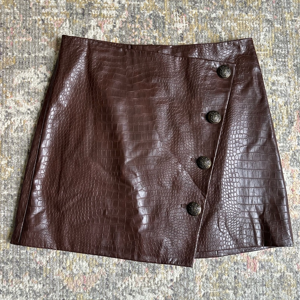 Veronica Beard Dinard Skirt Faux Crocodile Mini Skirt Size 4 Brass Buttons - Picture 4 of 13